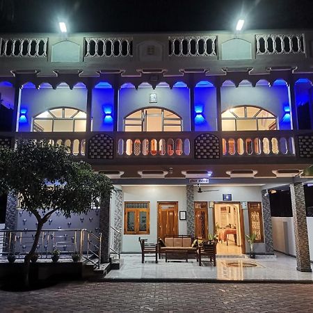 Nallur Holidays Inn Jaffna Eksteriør bilde