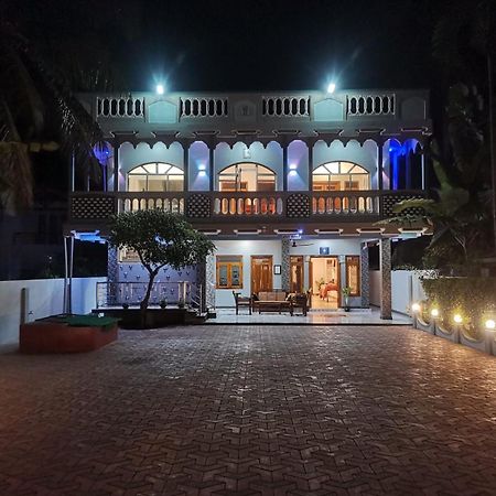 Nallur Holidays Inn Jaffna Eksteriør bilde