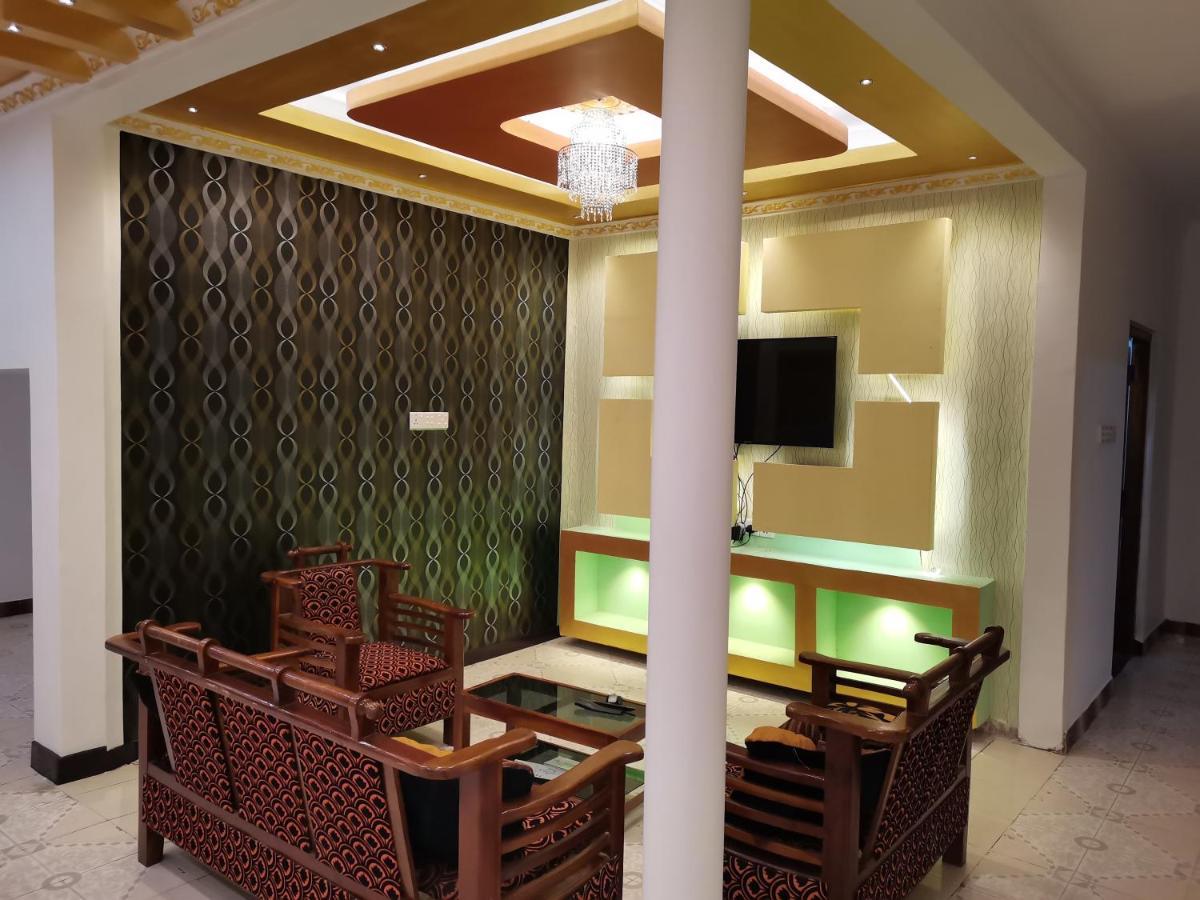 Nallur Holidays Inn Jaffna Eksteriør bilde